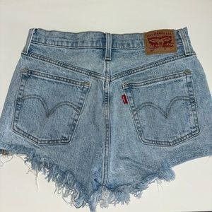 Levi’s | 501 size 27